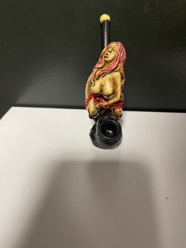hot boobs girl polyresin pipe